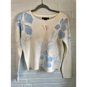 NWT Tahari Women's White Blue Floral Knit Sweater Long Sleeve  Pullover S